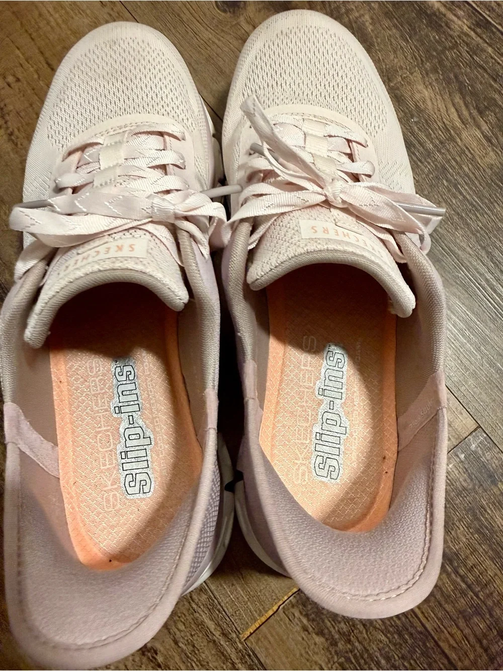 Light Pink Women's Glide-Step slip in Skechers